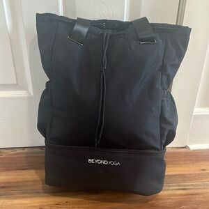 ** Beyond Yoga Convertible Gym Bag - Black **